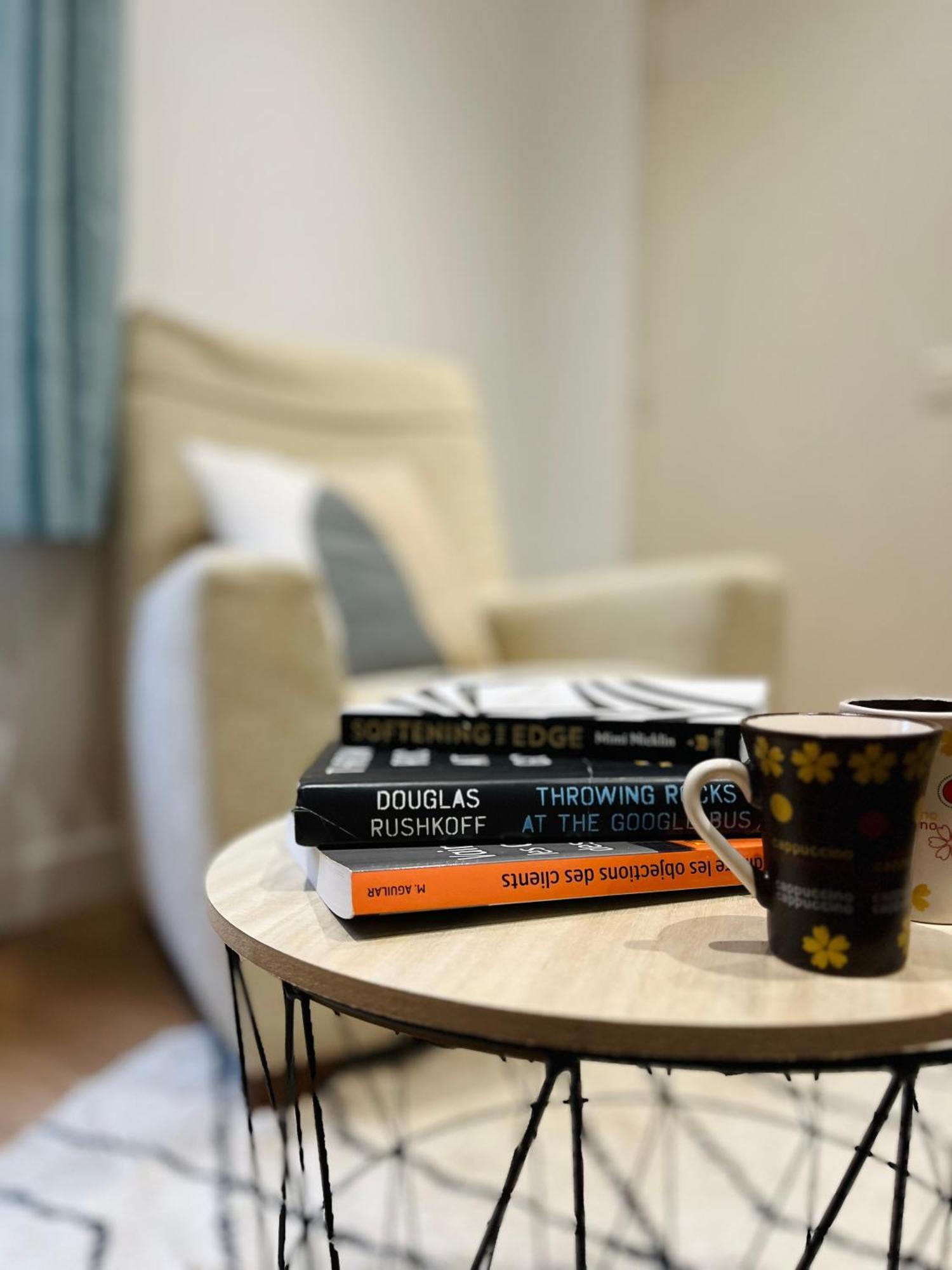 Apartamento La Ruche Arrageoise - Parking Gratuit - Cozy - Grand Lit - Long Sejour Arras Exterior foto