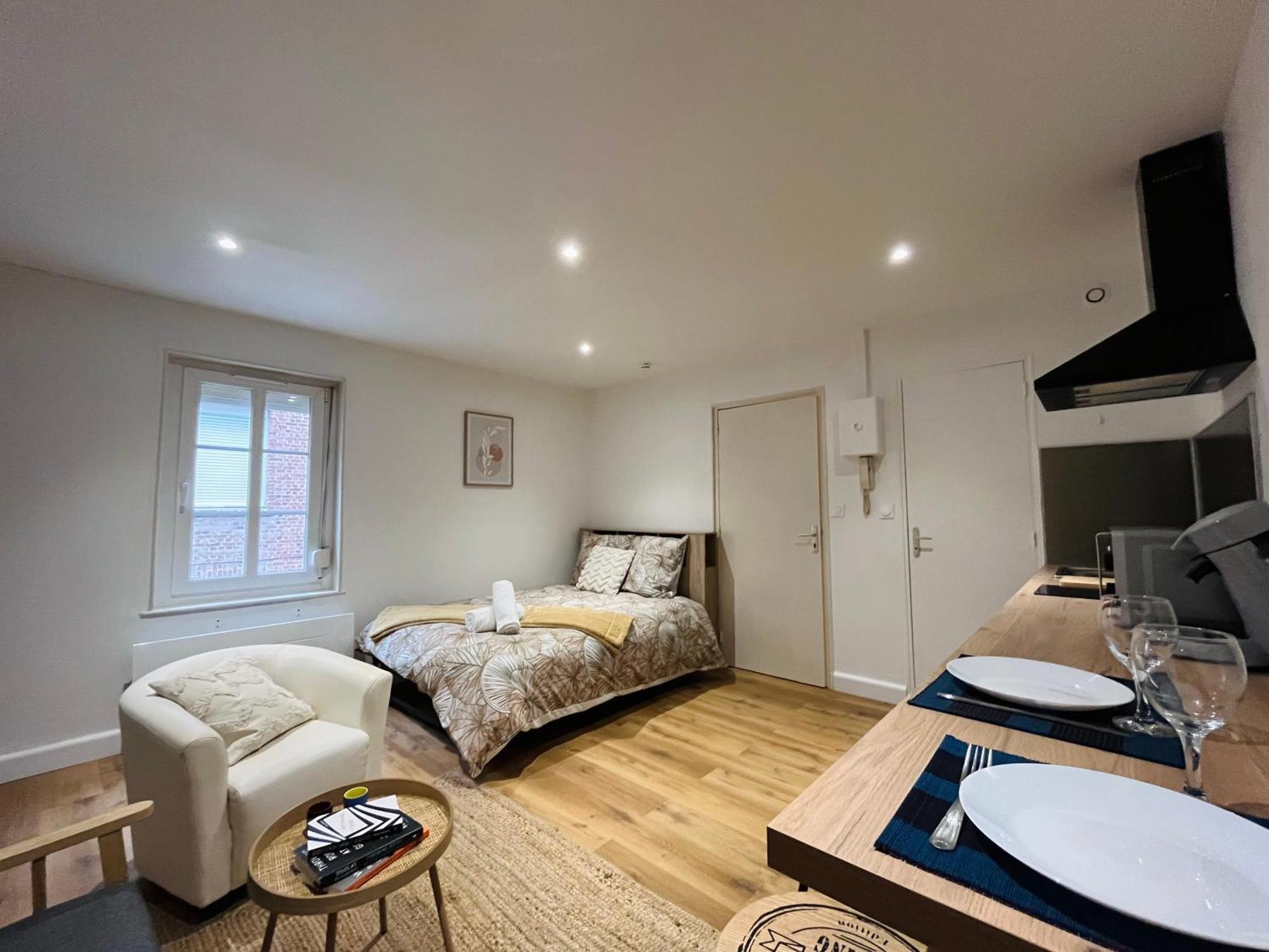 Apartamento La Ruche Arrageoise - Parking Gratuit - Cozy - Grand Lit - Long Sejour Arras Exterior foto