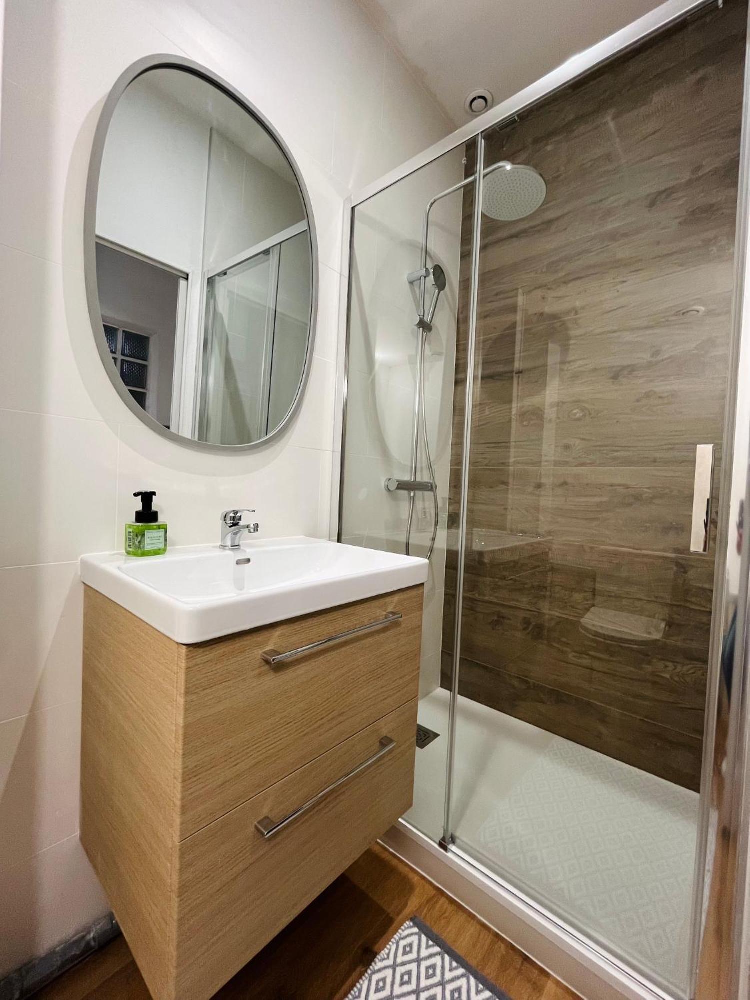 Apartamento La Ruche Arrageoise - Parking Gratuit - Cozy - Grand Lit - Long Sejour Arras Exterior foto