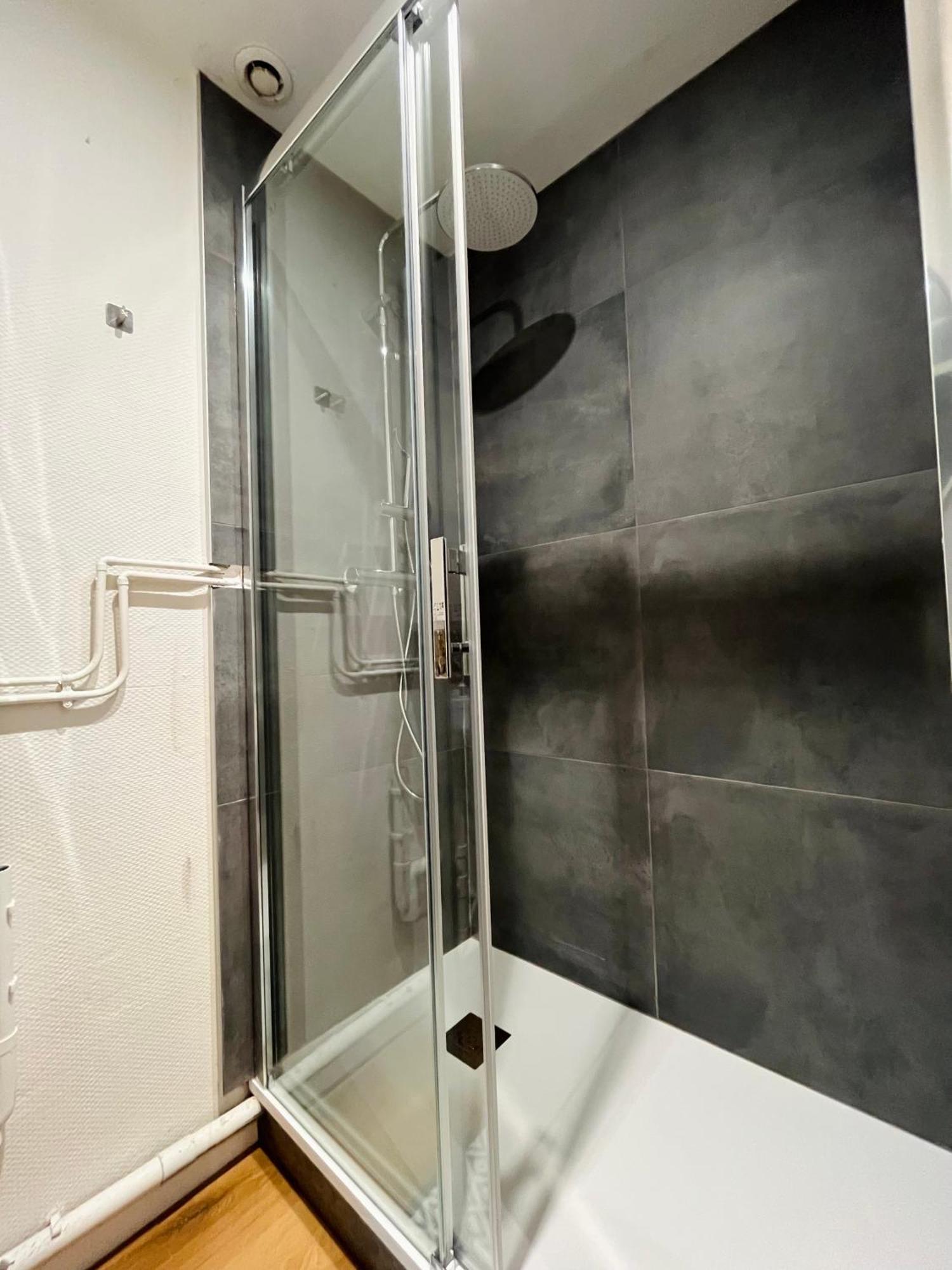 Apartamento La Ruche Arrageoise - Parking Gratuit - Cozy - Grand Lit - Long Sejour Arras Exterior foto