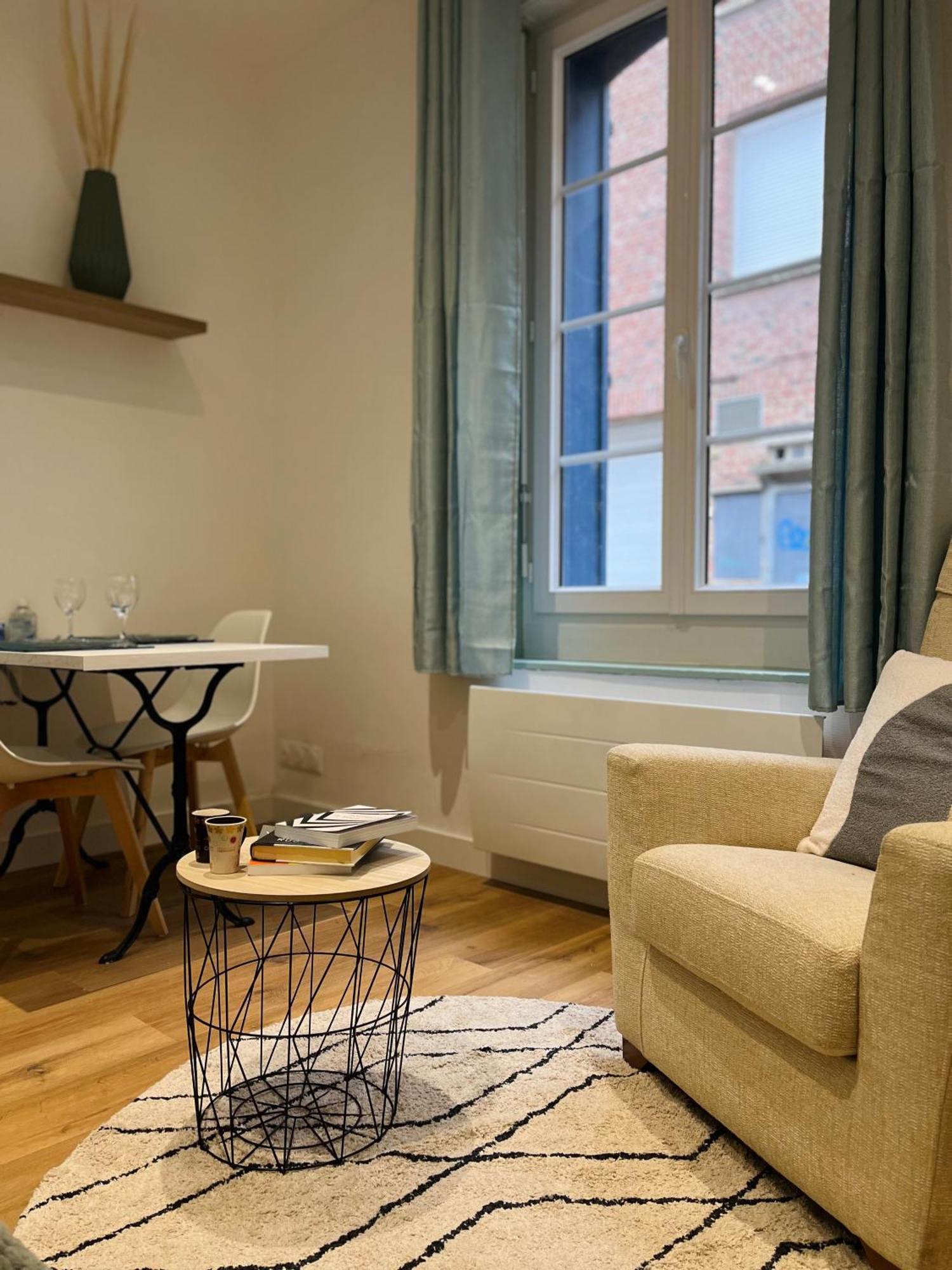 Apartamento La Ruche Arrageoise - Parking Gratuit - Cozy - Grand Lit - Long Sejour Arras Exterior foto